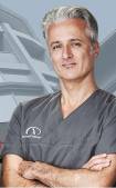 Portrait Dr. med. Darius Alamouti, Privatärztliche Praxis in der Haranni-Clinic, Bochum, Hautarzt