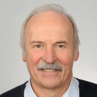 Professor Klaus Mohnike Portrait