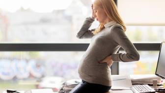 In welchem Maße kann Stress zu einer Fehlgeburt führen?