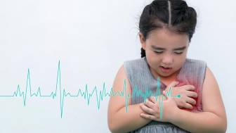 Inwiefern kann es auch bei Kindern oder jungen Menschen zu einem Herzinfarkt kommen?