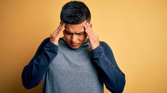 Wie unterscheiden sich Kopfschmerzen und Migräne?