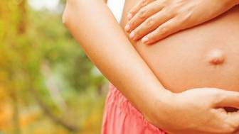 Was ist bei einer Nesselsucht in der Schwangerschaft zu beachten?