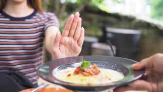 Welche Rolle spielt die Ernährung bei Schlafstörungen?