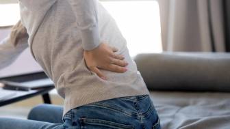 Welche Folgen hat eine Schonhaltung bei Rückenschmerzen?