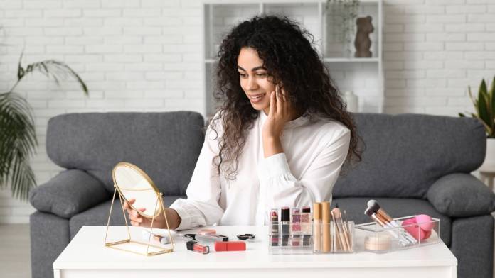 Interview mit Dr. Rainer Didier: Schadstoffe in Pflegeprodukten: Lass nichts auf deine Haut, was du nicht essen würdest