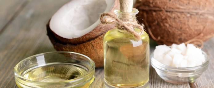 Kokosnussöl und Creme zur Behandlung von Ekzemen