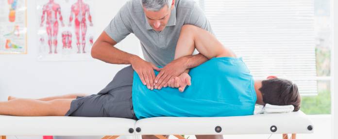 Welche Behandlung hilft bei einer Lumboischialgie?