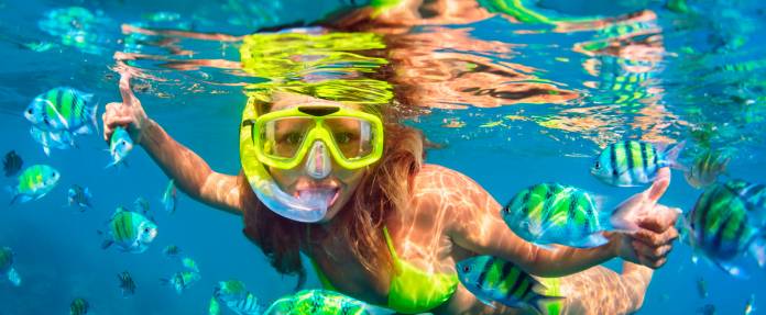 Darf man mit einem Paukenerguss tauchen oder schwimmen?