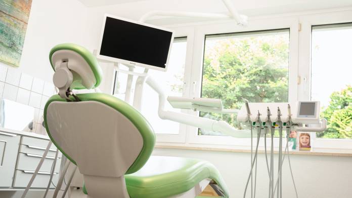 , Antreas Gkazianis, Zahnarztpraxis am Oldentruper Park, Bielefeld, Zahnarzt