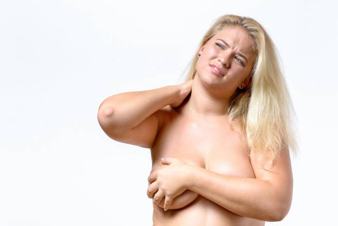 Nackenschmerzen bei zu großer Brust